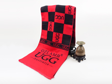 當國際大牌UGG遇上龍翔圍巾會撞出怎么樣的火花 當國際大牌UGG遇上龍翔圍巾會撞出怎么樣的火花