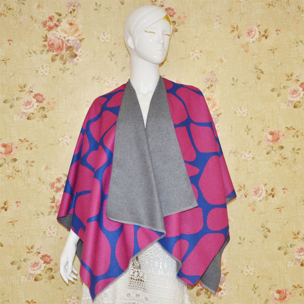 秋冬印花開叉披肩 秋冬印花開叉披肩