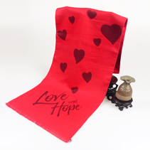 愛(ài)心款紅色圍巾 愛(ài)心款紅色圍巾