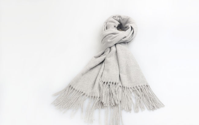 桑蠶絲圍巾十大品牌,批發(fā)定制便宜的廠家 圍巾圖